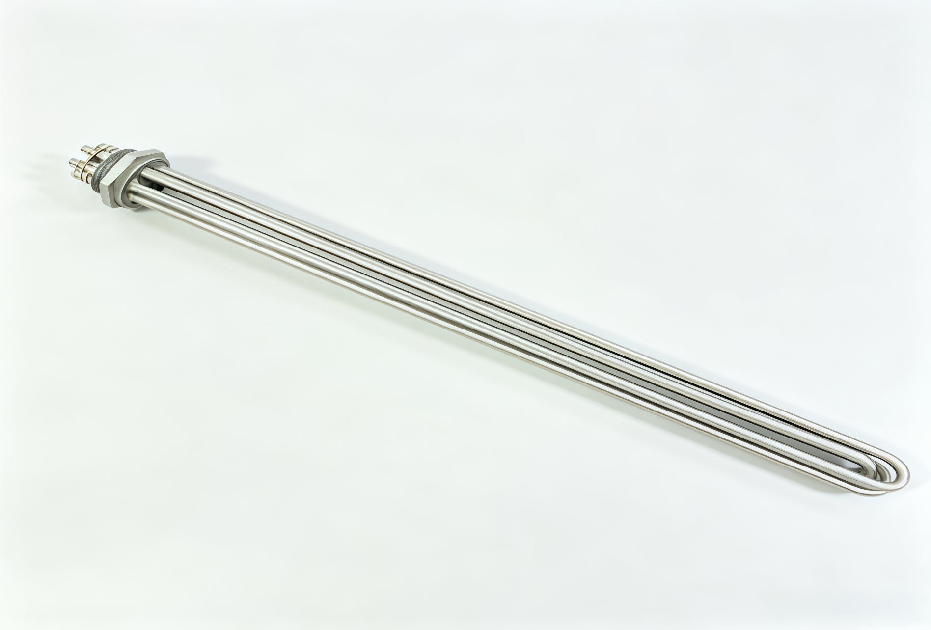 Water pump heating pipe
