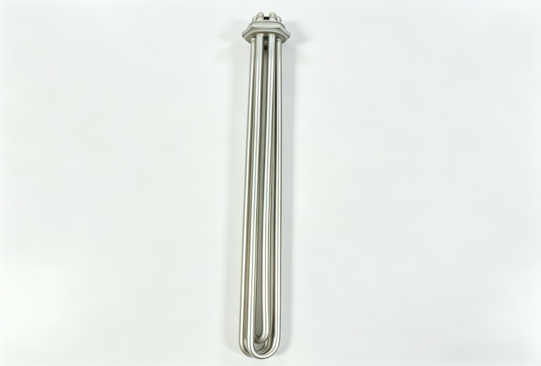 Water pump heating pipe